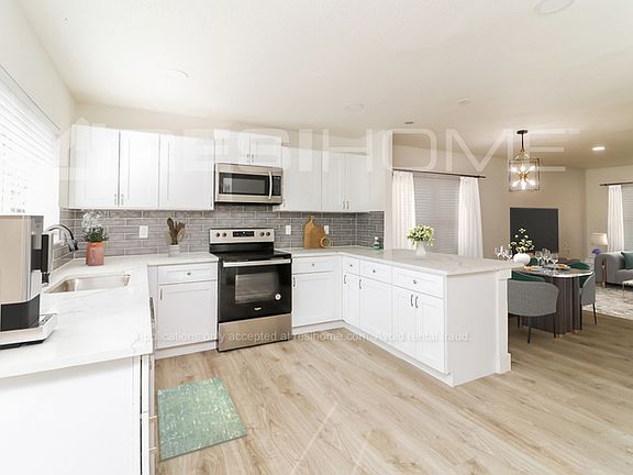 3rd image of 7430 Elderberry Ln