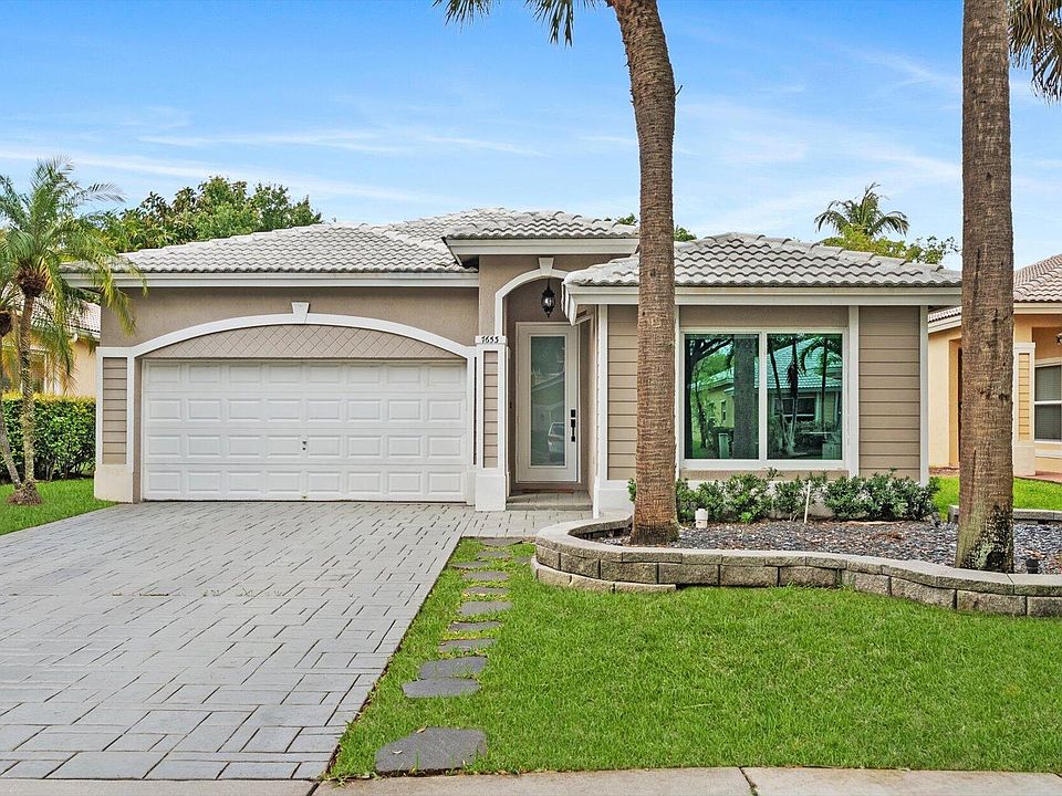 1st image of 7653 NW 70th Avenue