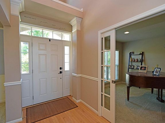 2nd image of 1628 Lantana Ct