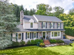 503 Meyersville Rd, Gillette, NJ 07933