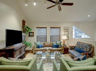 1902 Portsmouth St, Houston, TX 77098
