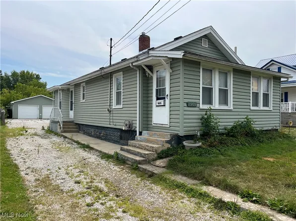 2909 Vestal Rd, Youngstown, OH 44509