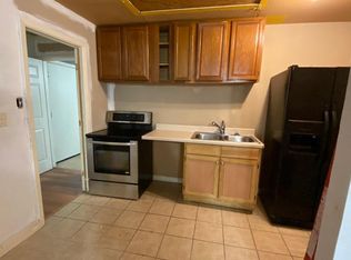 713 Echo Dr #0, Grand Prairie, TX 75052