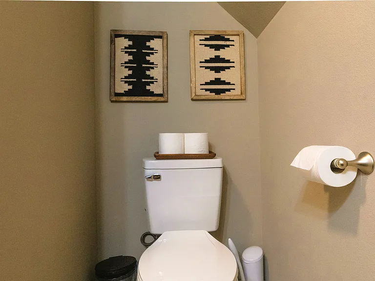 Full bath upstairs