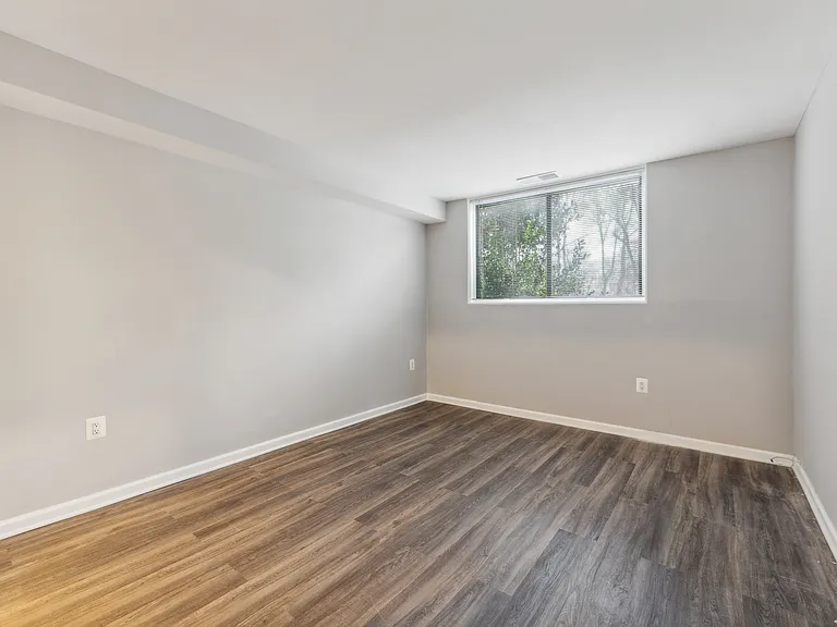 10724 W West Dr #204 — Photo 14