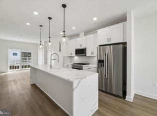 2042 Henson Norris St, Rockville, MD 20850