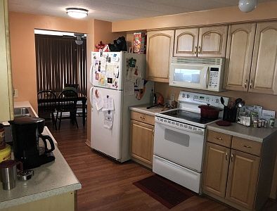 3rd image of 9 Venetian Pkwy