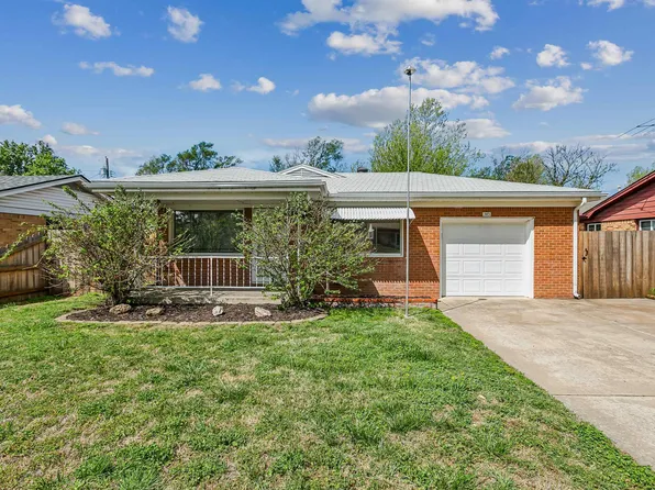 243 N Sunnyside Rd, Haysville, KS 67060