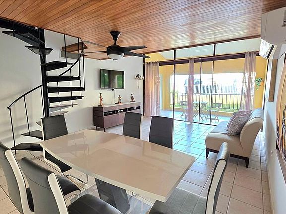 5th image of 100 Candelero Dr