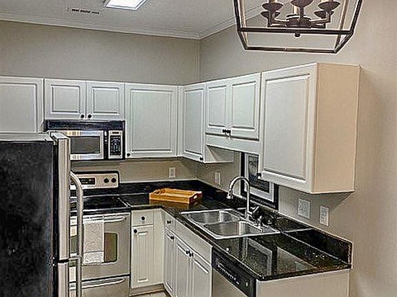 5th image of 9734-07 Leyland Dr. #9734-07