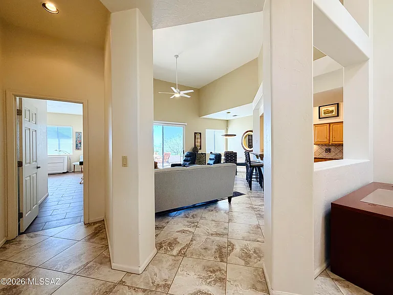 1465 W Bridalveil Pl — Photo 14