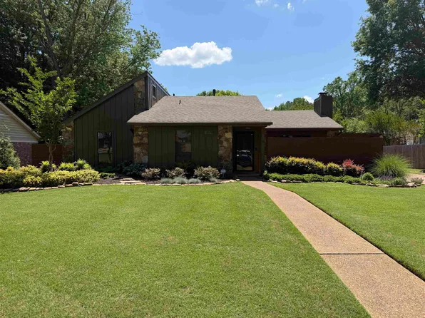 7899 Nikerton Dr, Germantown, TN 38138