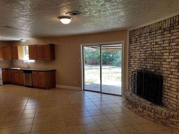 5th image of 8510 Deerfield Dr
