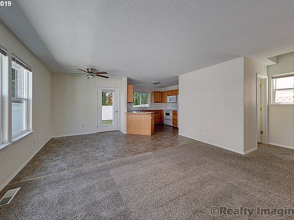 5th image of 1508 NE Herrold Ct