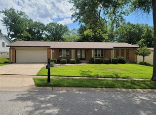 1050 Ferngate Ln, Saint Louis, MO
