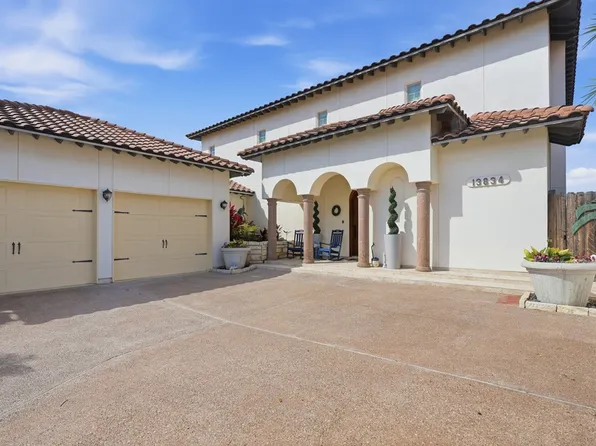 13834 Captains Row, Corpus Christi, TX 78418