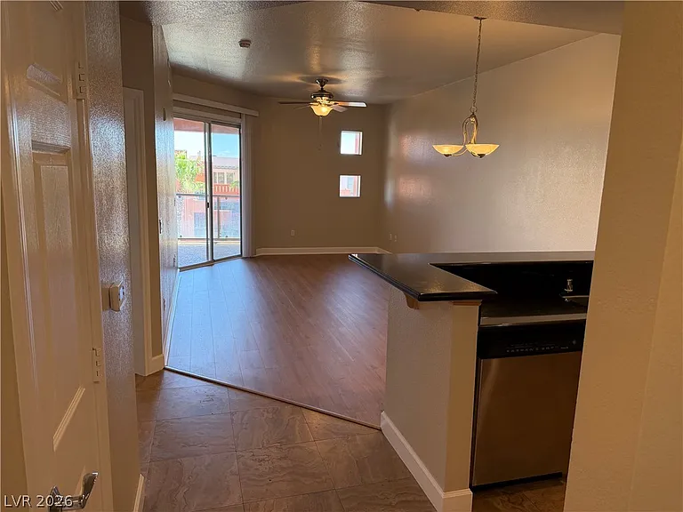 55 E Agate Ave #409 — Photo 4