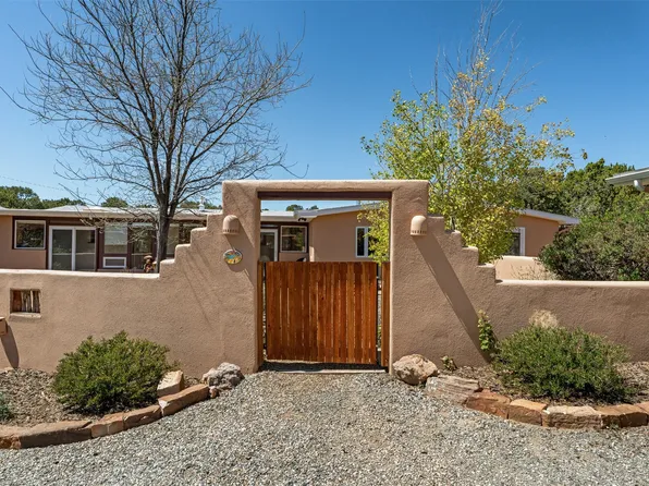 4 Camino Cielo Azul, Santa Fe, NM 87508