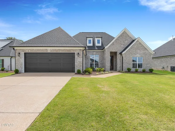 15 Creekbend Cv, Jackson, TN 38305
