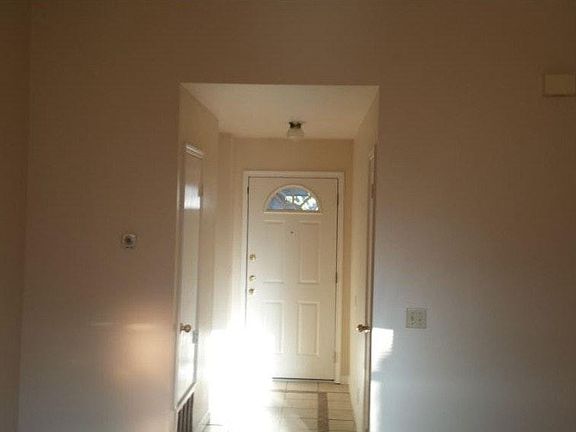 2nd image of 2005 Brook Holw