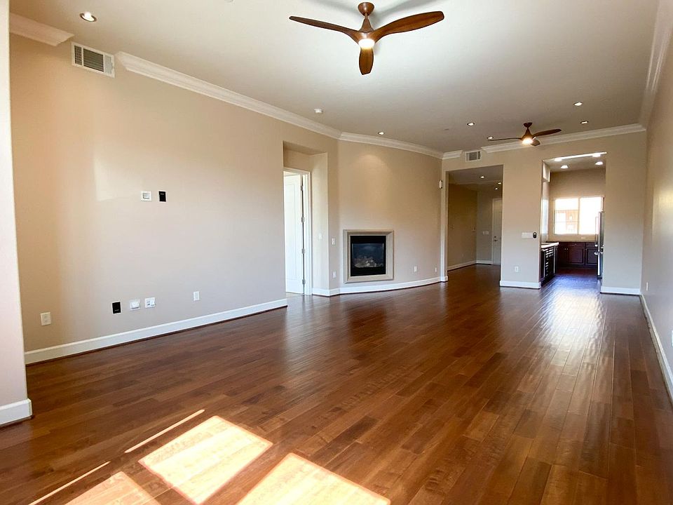 1st image of 131 Palos Verdes Blvd #212