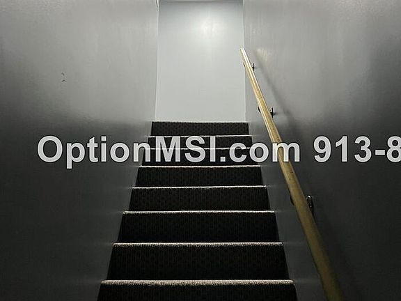 4th image of 708 Pacific Ave