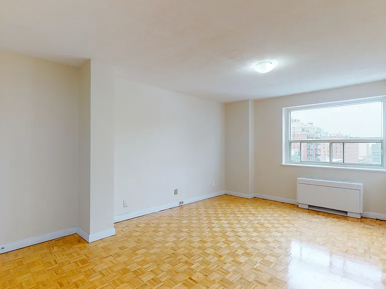 335 Cooper St — Photo 57