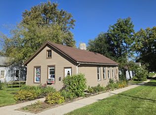 301 W Blackman St, Harvard, IL 60033