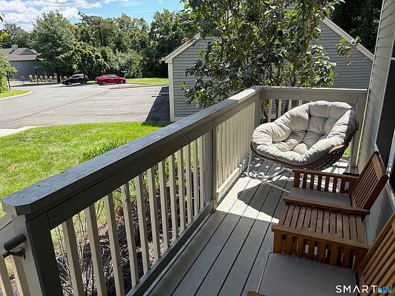 3rd image of 90 Manorwood Drive #90