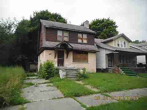 5911 Eastlawn