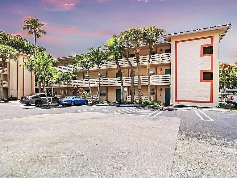 3246 NW 102nd Ter #308-F — Photo 12