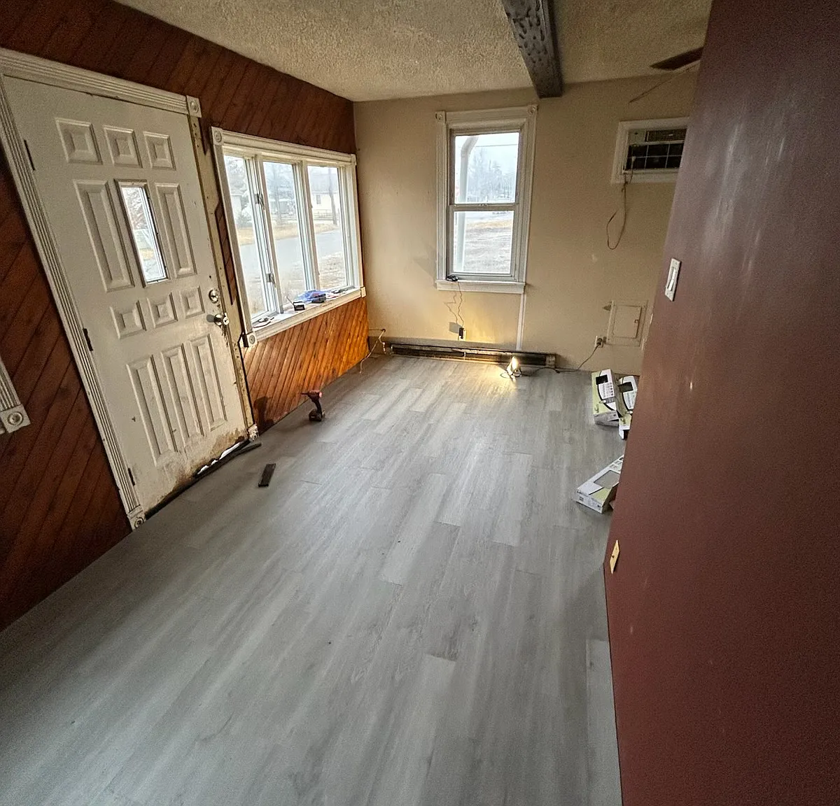 2 W Tampa Ave — Photo 1