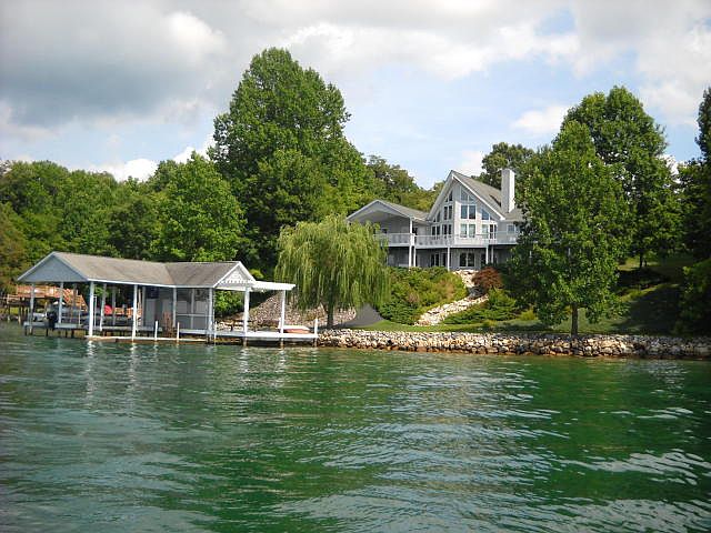 1st image of 105 Island Ln
