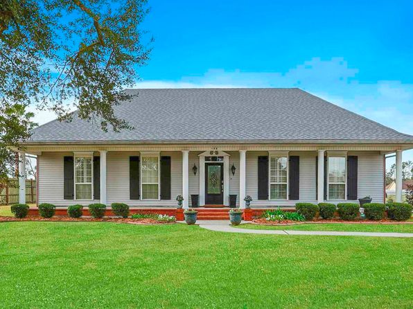 108 Ouiski Bayou Dr, Houma, LA 70360