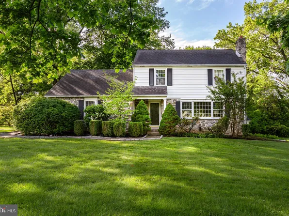 605 Golf Club Rd, Newtown Square, PA 19073