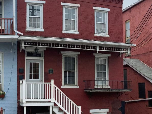 102 Pine St #1