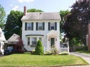 171 Falstaff Rd, Rochester, NY 14609