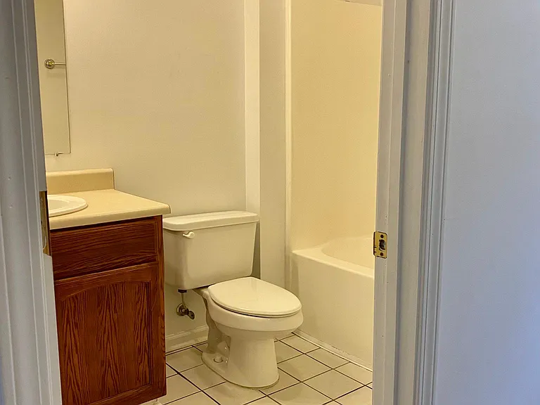 313 Lisbon Dr — Photo 10