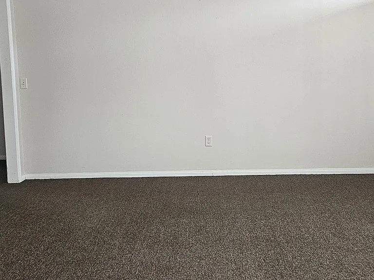 1641 Porter St — Photo 6