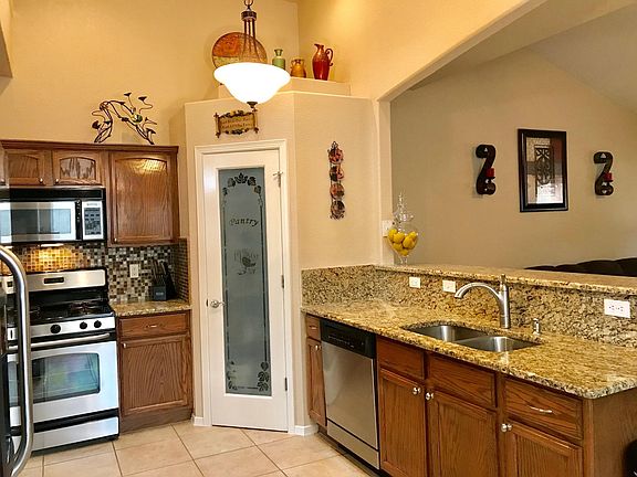 3rd image of 3817 Tierra Tania Pl