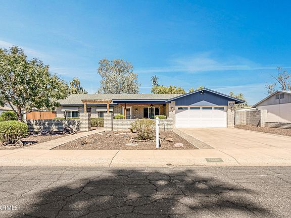 3rd image of 12218 N 50TH Avenue