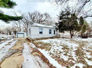 1911 Spring View St, Waterloo, IA 50707