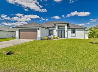 907 NE 10th St, Cape Coral, FL 33909