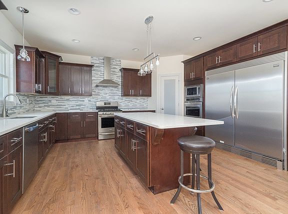 4th image of 22649 Bear Claw Ln