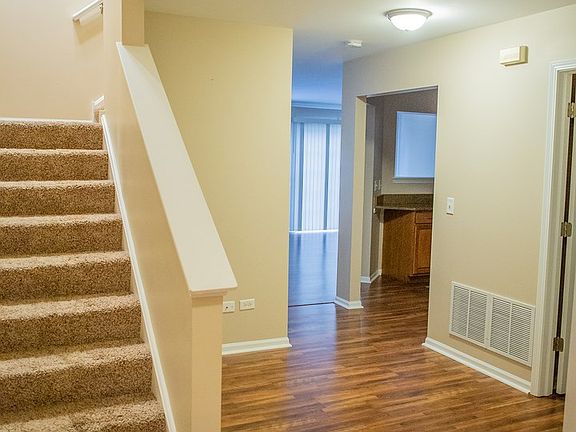 2nd image of 23902 W McMullin Cir