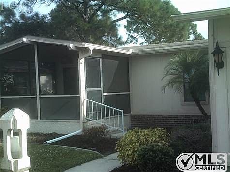 3rd image of 131 Las Palmas Blvd