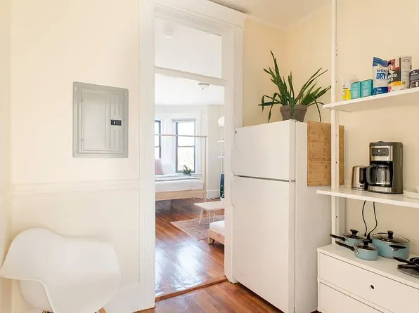Commonwealth Ave #10, 1288 Commonwealth Ave #14, Allston, MA 02134