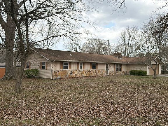3rd image of 108 Fleming St