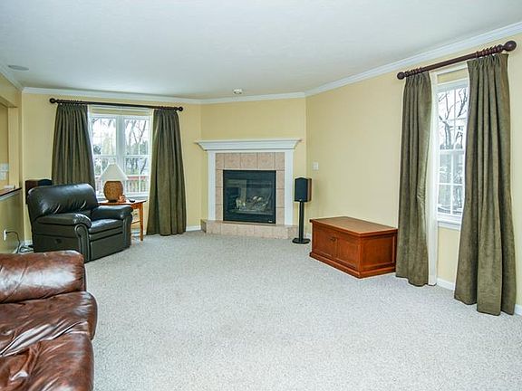 3rd image of 1630 Norman Dr