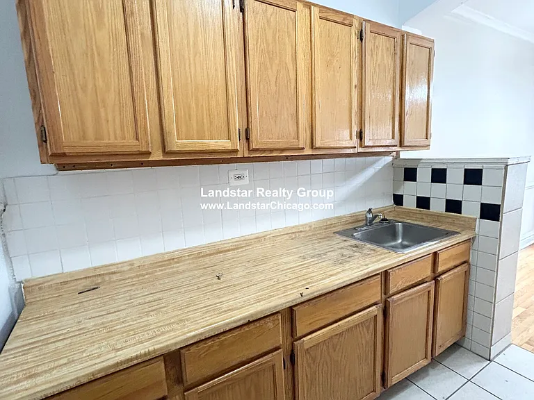 4931 N Whipple St #3W — Photo 8